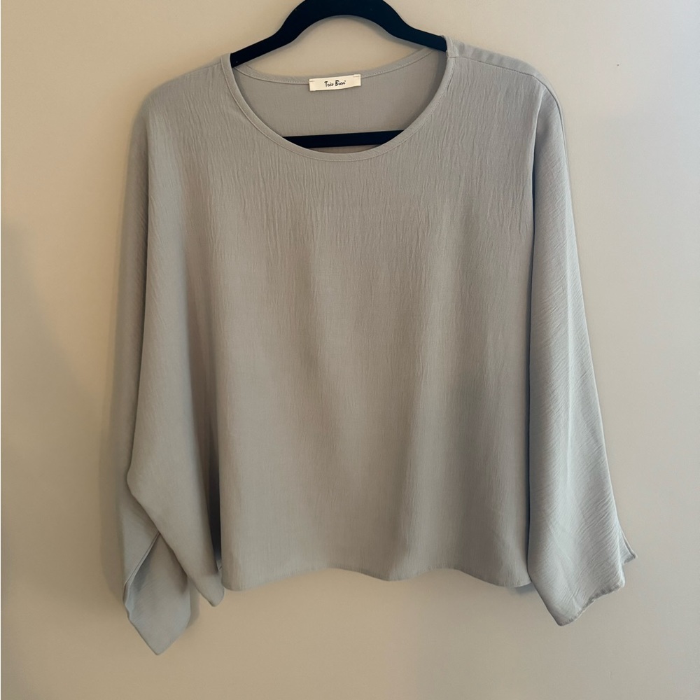 Trés Bien Blouse